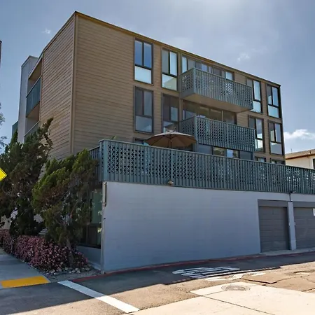 Belmont Modern - Ocean View, Pet Friendly, Patio Villa